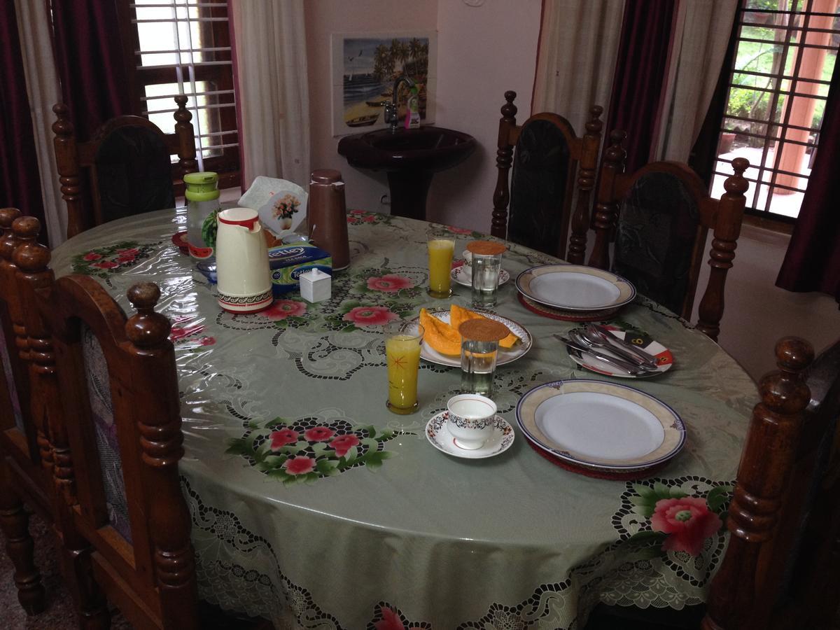 Ganesh House Homestay 코발람비치 외부 사진