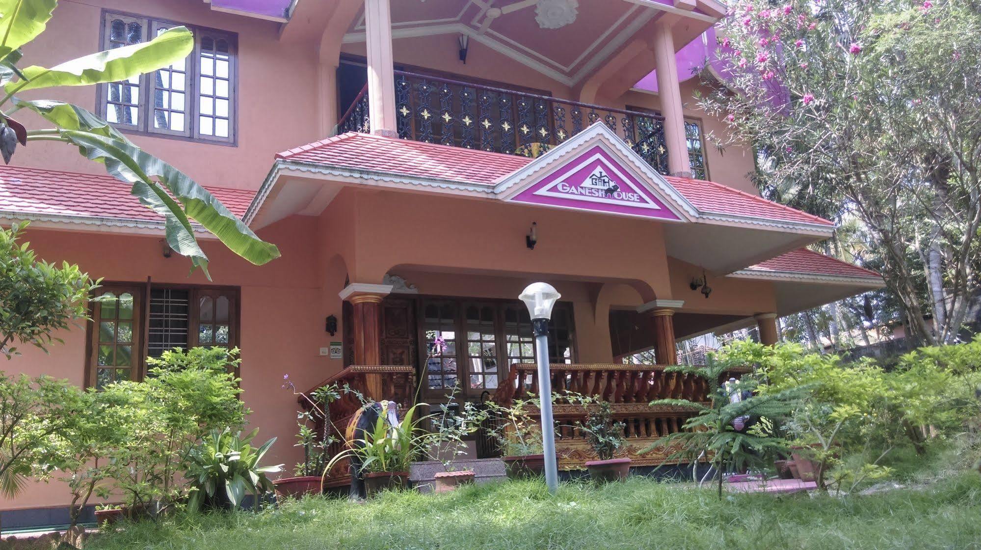 Ganesh House Homestay 코발람비치 외부 사진